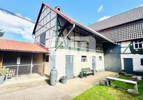 Gebäude 1 Innenhofbereich / Nebengebäude