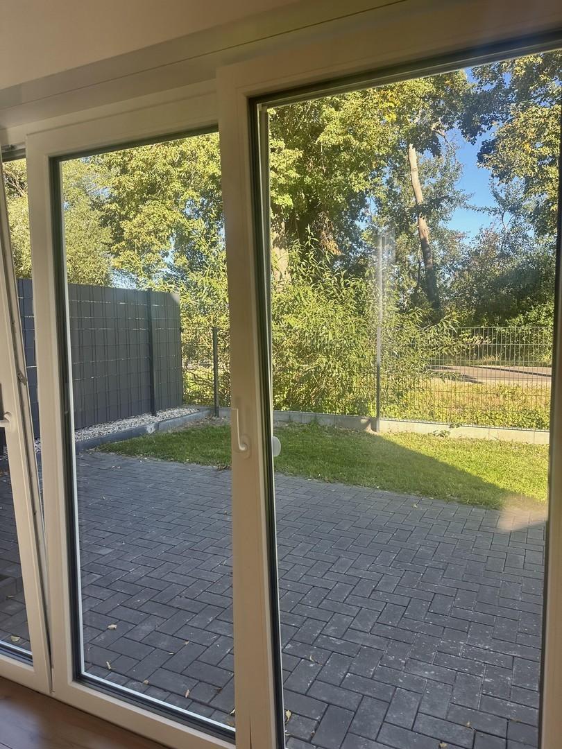 Blick auf die Terrasse/Garten