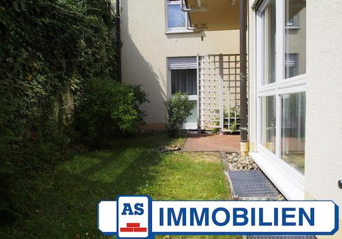 mit angrenzendem Grünbereich