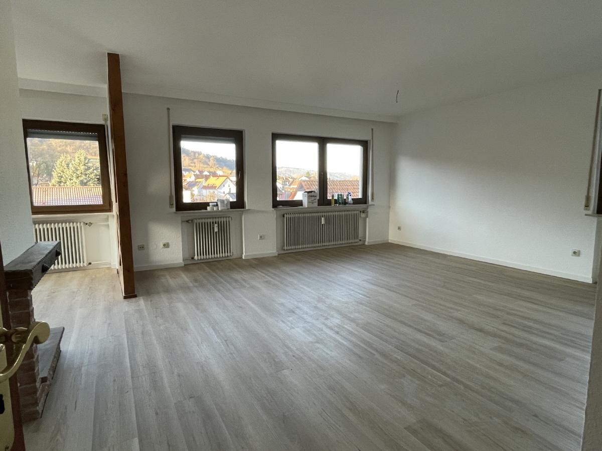 sehr großes Wohnzimmer