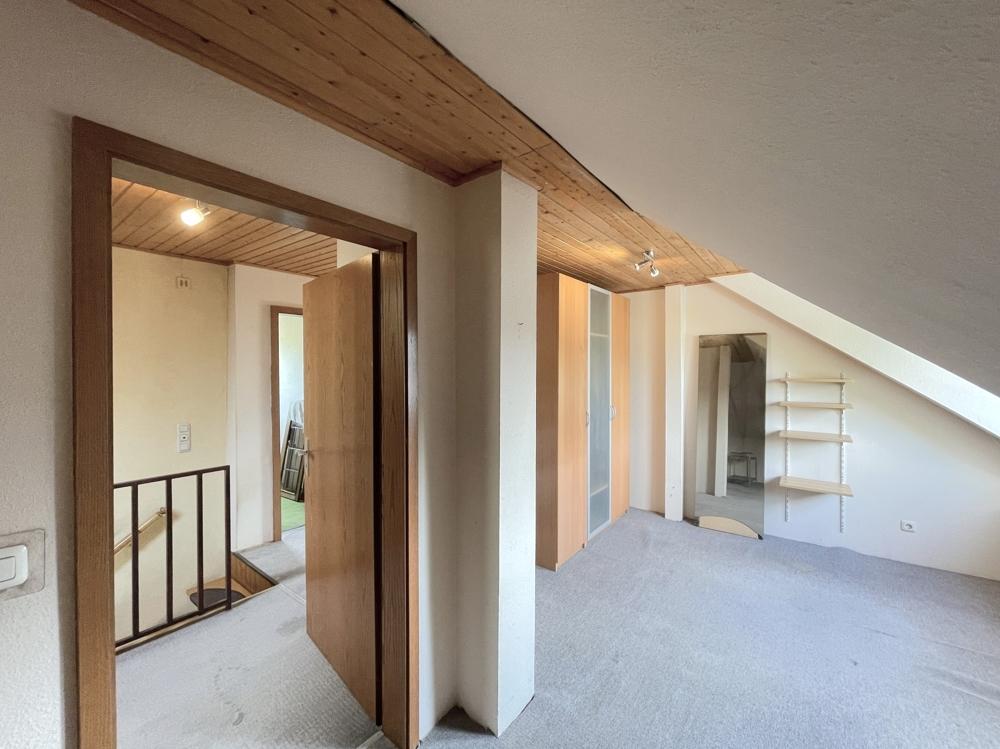 Zimmer im Dachgeschoss
