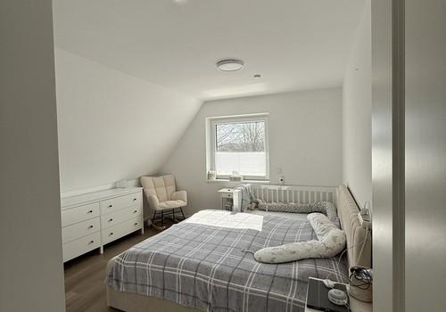 Zimmer 4: Schlafzimmer