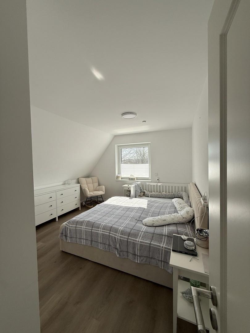 Zimmer 4: Schlafzimmer