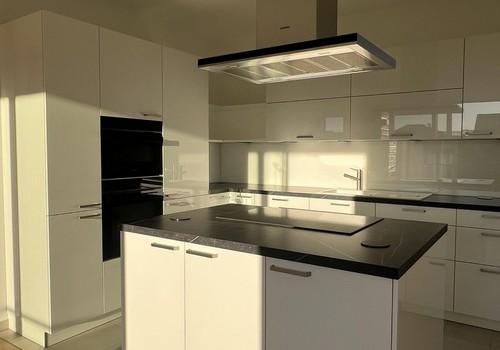 Hochwertige Einbauküche