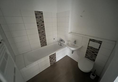 Badezimmer mit WanIMG_1353ne