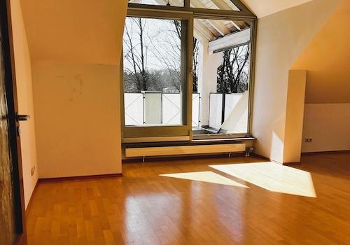 Wohnbereich und Terrasse 