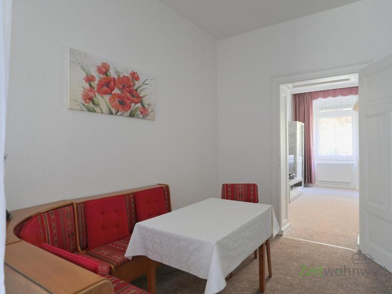 Sitzecke vor dem Wohnzimmer