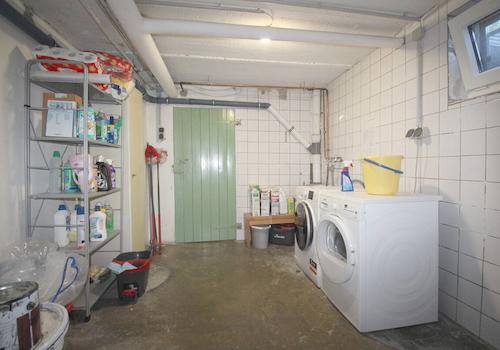 Waschraum im Keller