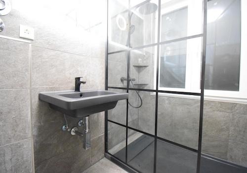 kernsaniertes Badezimmer