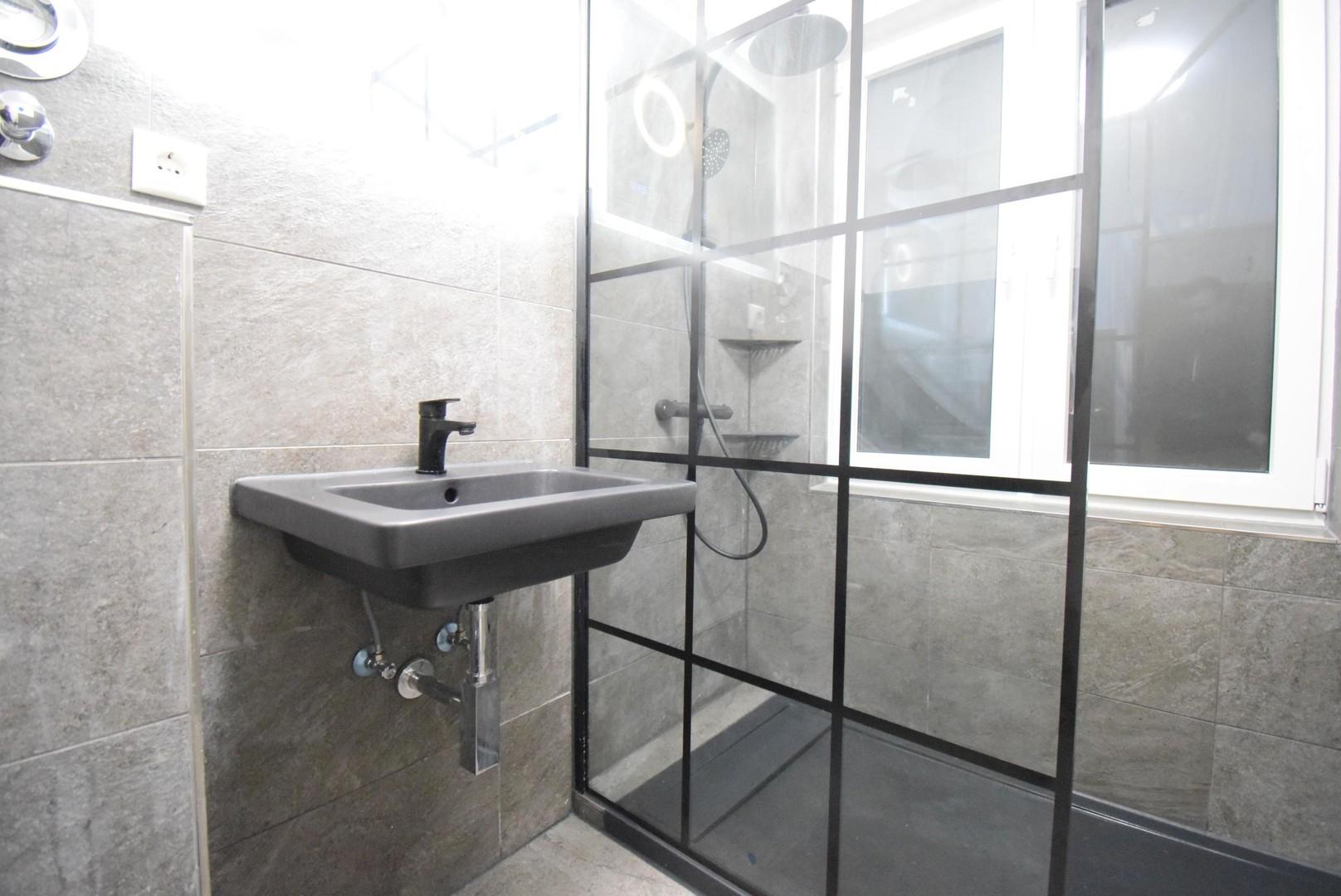 kernsaniertes Badezimmer