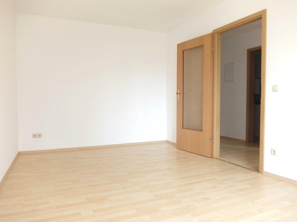 Wohnzimmer_Blick zur Tür