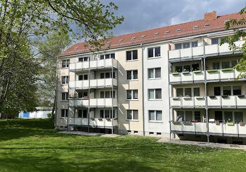 Hausansicht Balkone