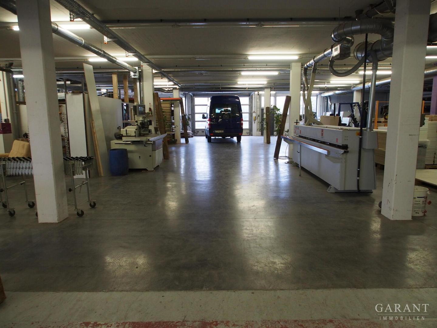 Halle Produktionsfläche 3