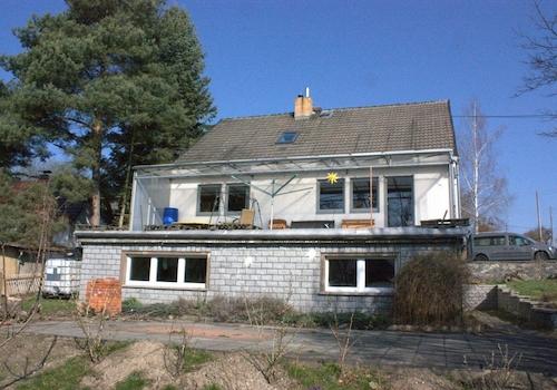 Haus - Südansicht + Terasse