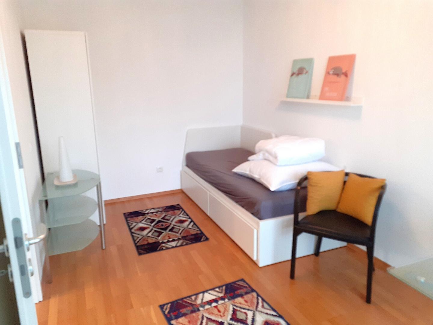 Kinderzimmer Ansicht 1