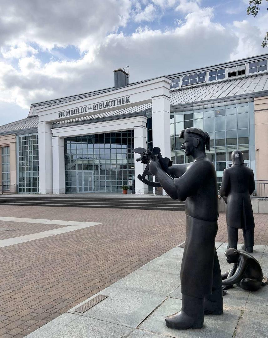 Humboldt Bibliothek