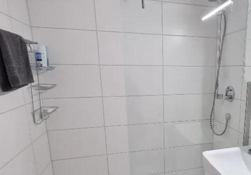 große neue Regendusche