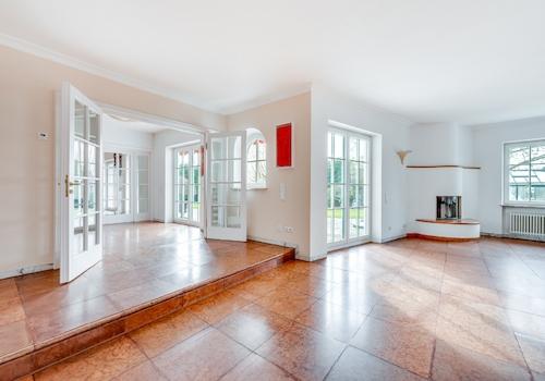 Wohnbereich mit Kamin