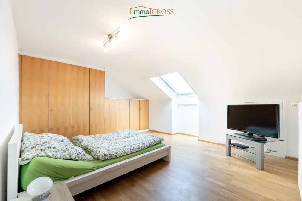 OG - Helles Schlafzimmer
