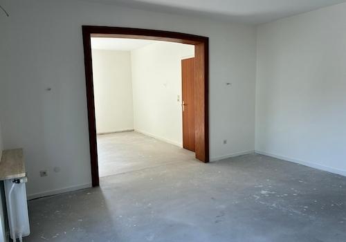 Wohnzimmer mit Esszimmer