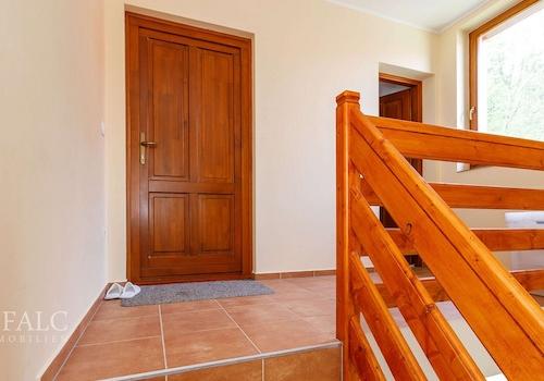 exclusive56098-005hd