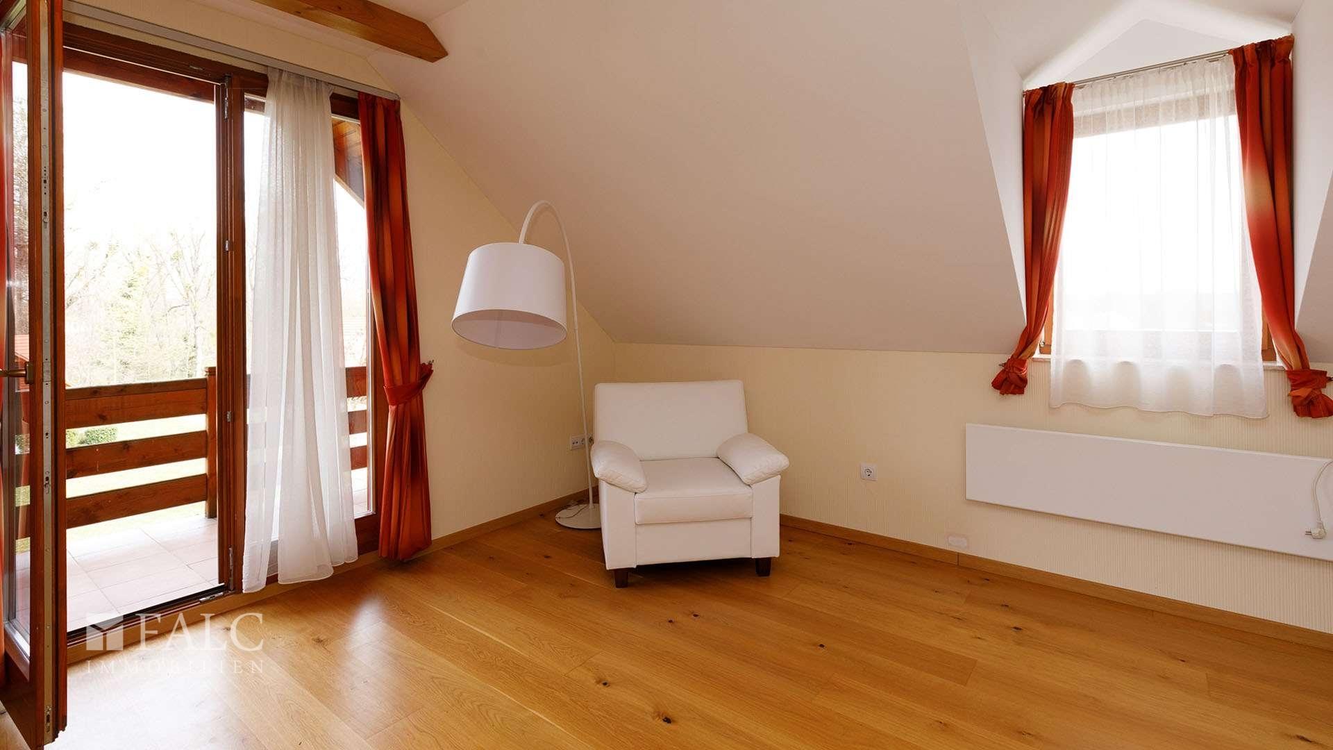 exclusive56098-013hd