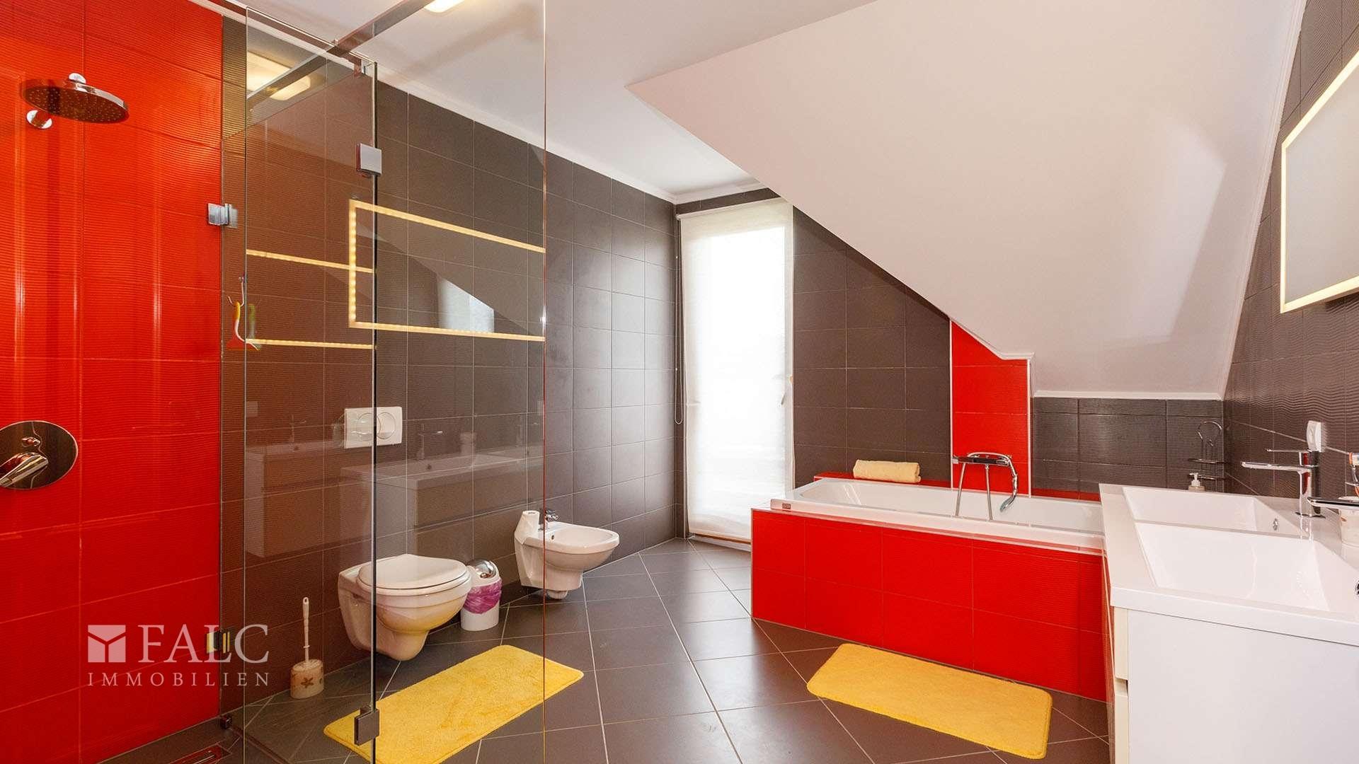 exclusive56098-017hd