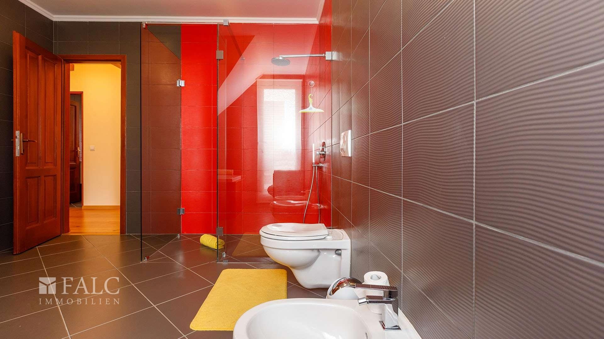 exclusive56098-018hd