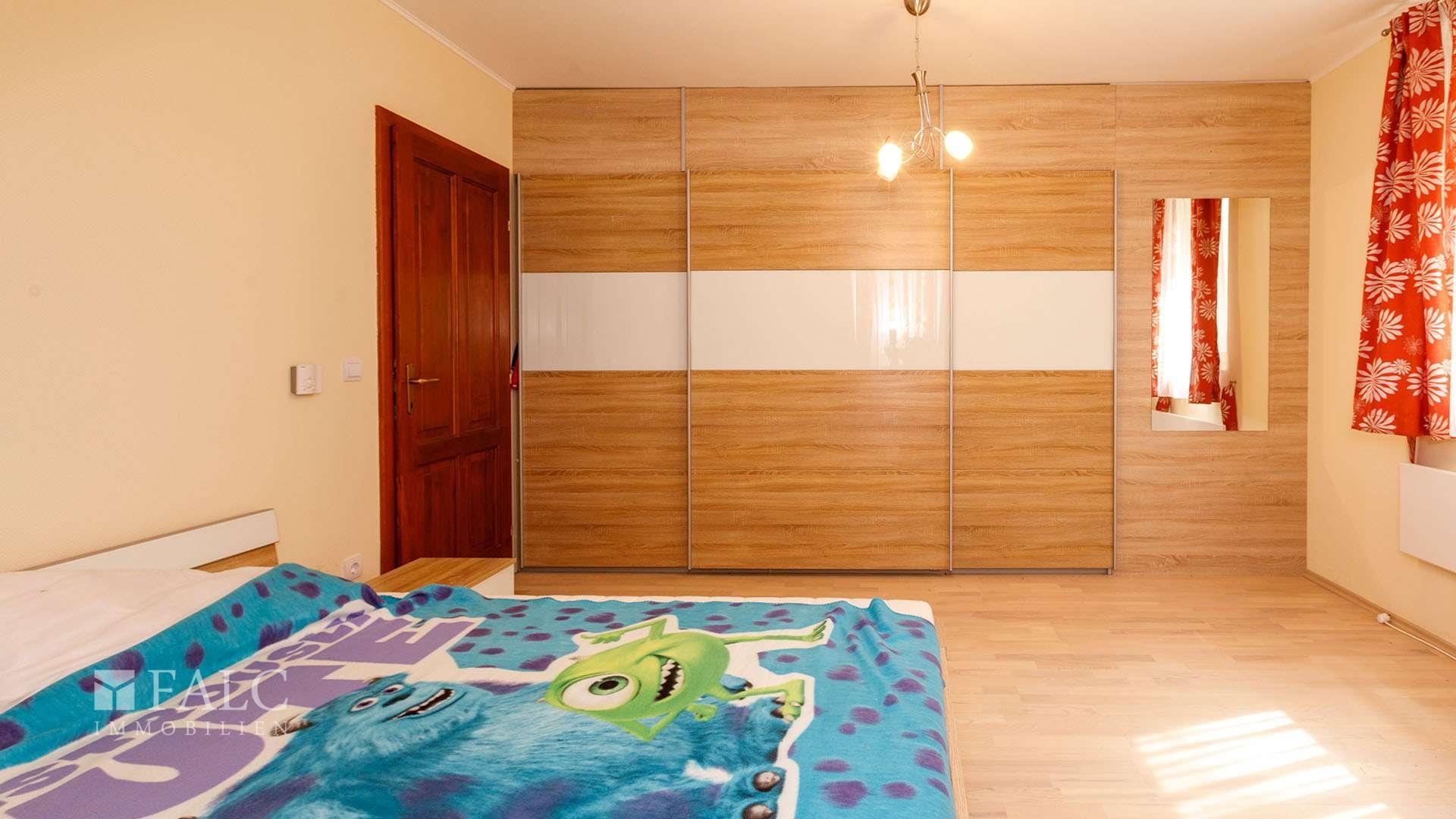 exclusive56098-028hd