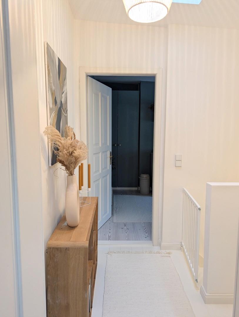 Flur Richtung Schlafzimmer 2