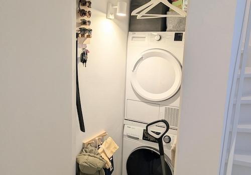 Garderobe mit WM und Trockner