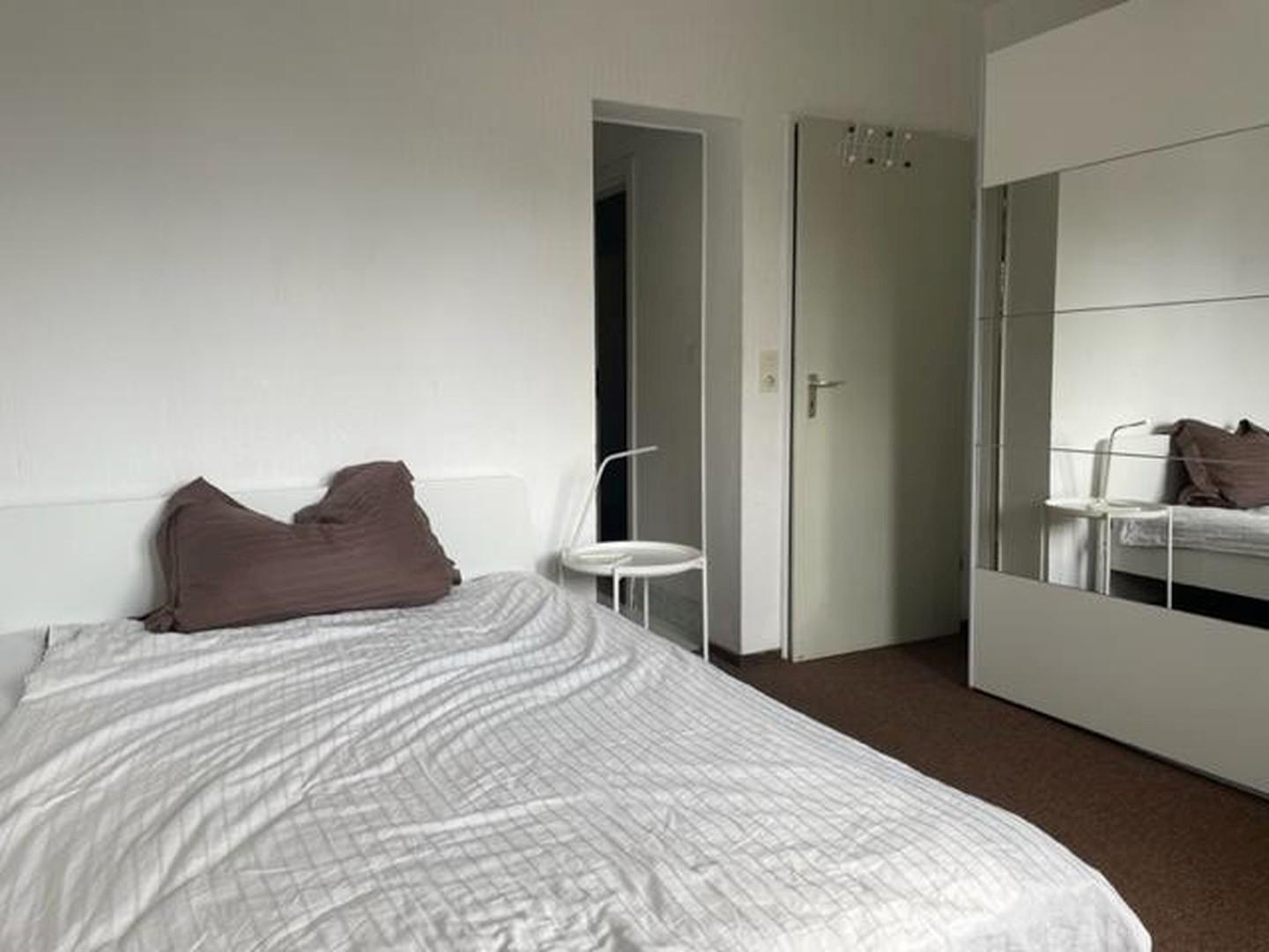 Schlaf WHG OG rechts