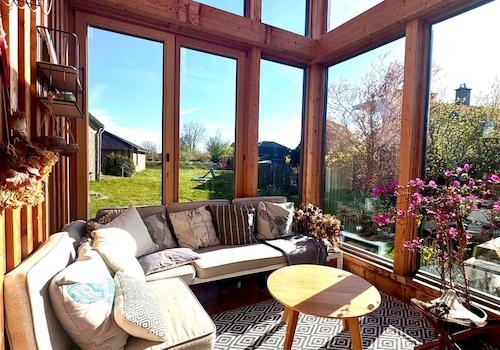 Sitzecke nach oben offen