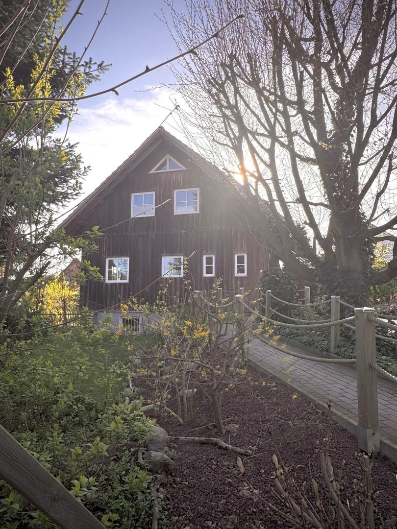 Ostansicht Zuwegung z. Straße