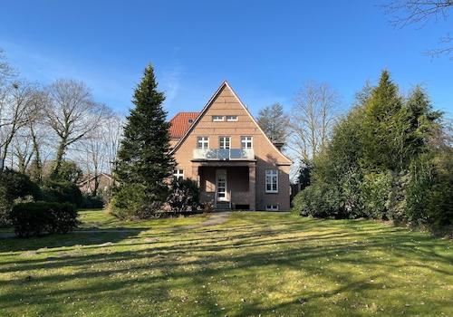 Rückwärtige Ansicht