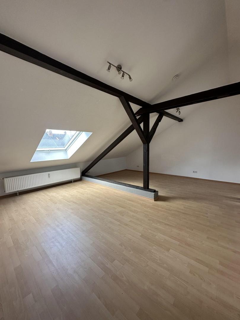 Wohn und Schlafzimmer