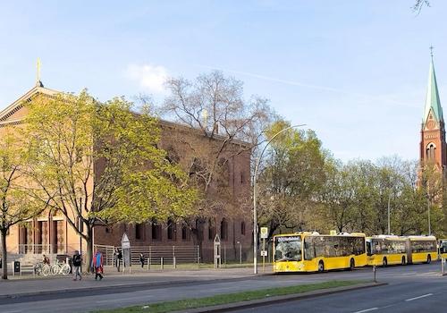 Alte Nazarethkirche, Leopoldplatz