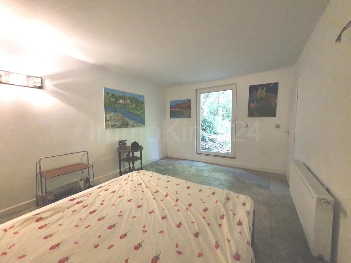 SCHLAFZIMMER ERDGESCHOSS