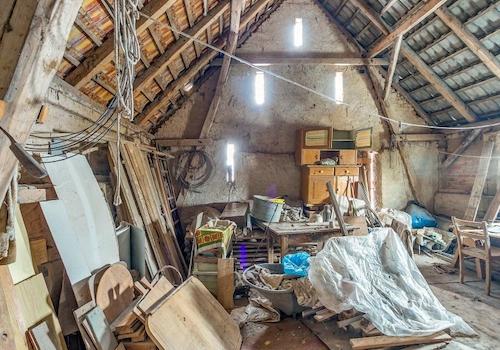 Dachboden Nebengebäude