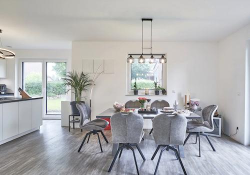 Beispiel-Küche-Essbereich