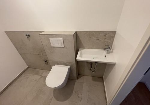 Gäste WC mit WM_Anschluß