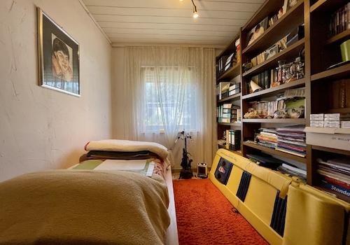 Schlafzimmer 1