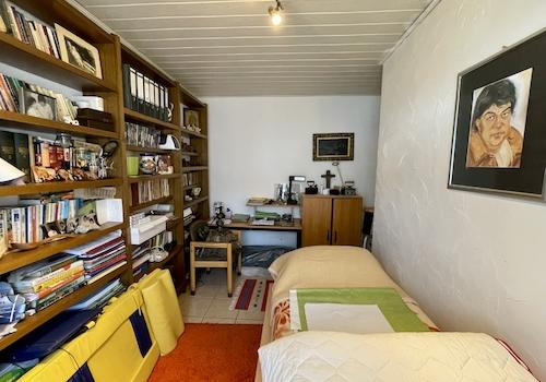 Schlafzimmer 1