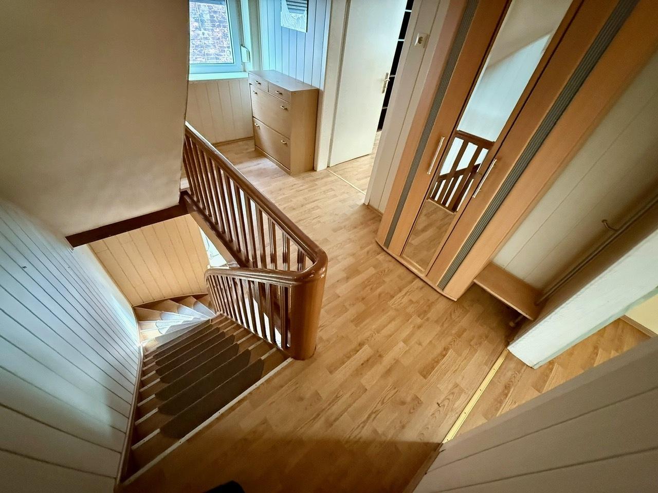 Obergeschoss: Flur / Treppenlauf