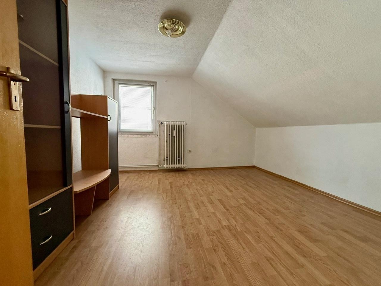 Dachgeschoss: Zimmer 1