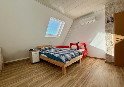 Dachgeschoss: Kinderzimmer