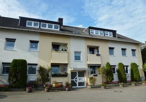 Frontansicht Wohnhaus