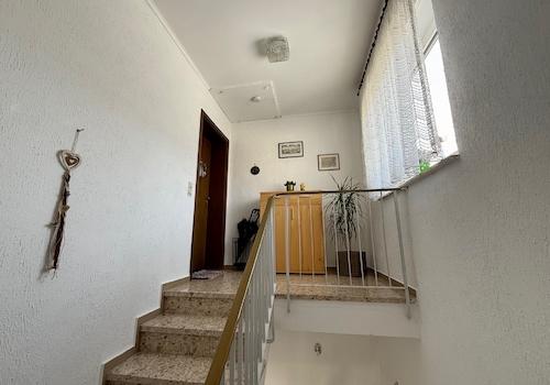 Treppenhaus/Zugang zur Wohnung