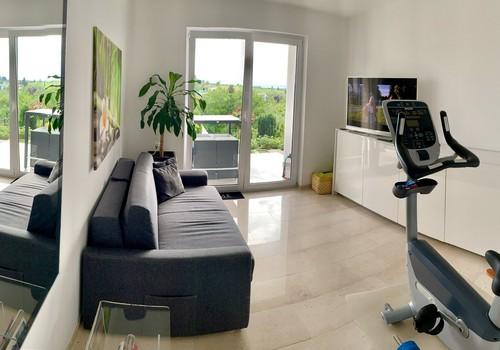 Sportraum /Zimme Gartenebene