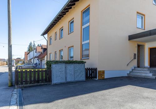 Großzügiges Zweifamilienhaus mit Ausbaureserve auf sonnigem Traumgrundstück in Großaitingen